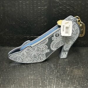 BATH AND BODY WORKS DISNEY PRINCESS CINDERELLA  SLIPPER COIN PURSE SOLD OUT NWT